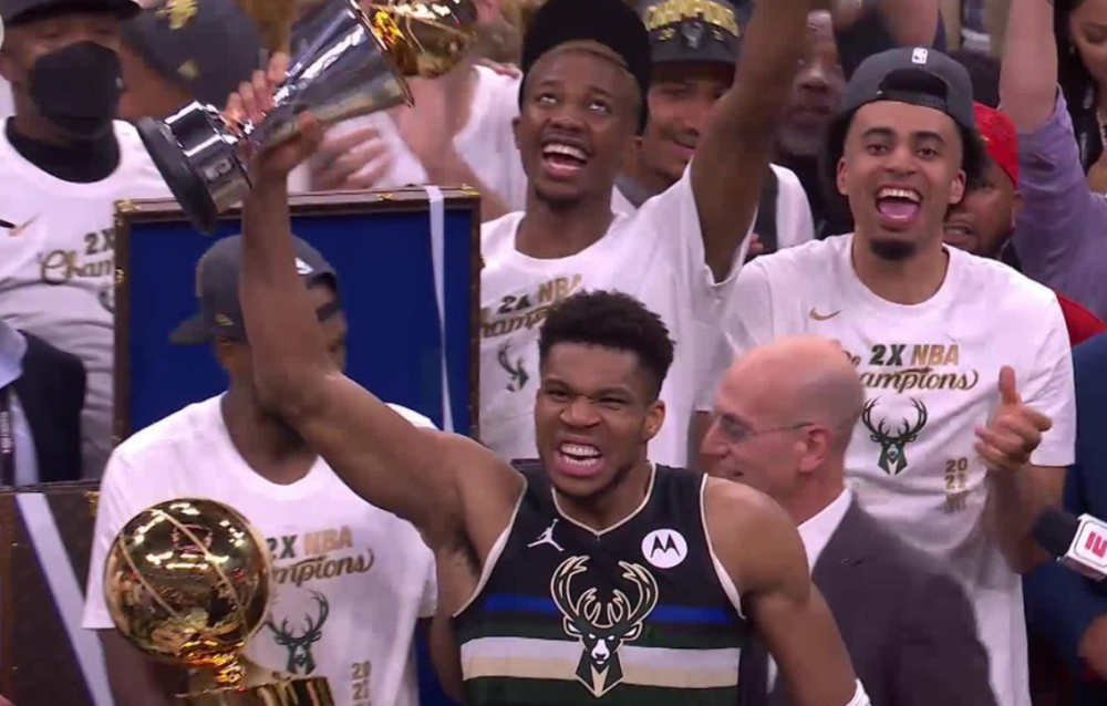 字母哥统治攻防雄鹿主场轻取公牛连胜  字母哥统治攻防雄鹿主场轻取公牛连胜