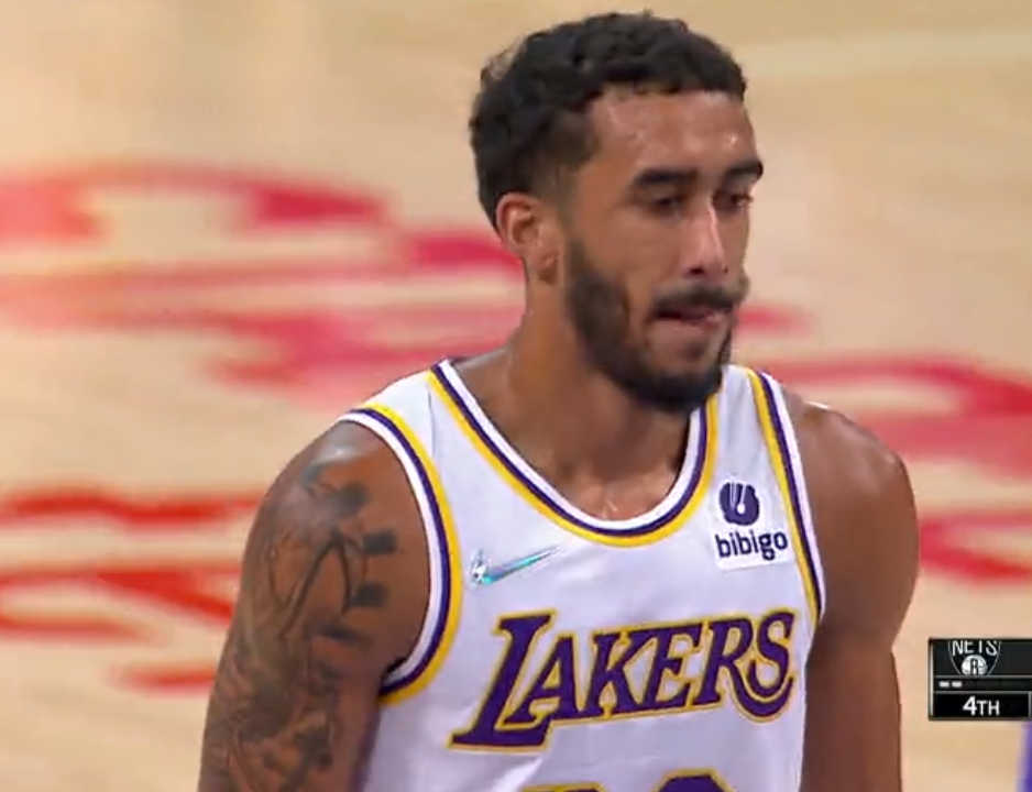 浓眉哥带伤作战湖人末节崩盘不敌雷霆跌出前八